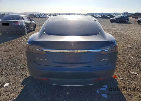 2015 Tesla Model S 85D z USA, uszkodzony, nr VIN 5YJSA1H20FFP71263